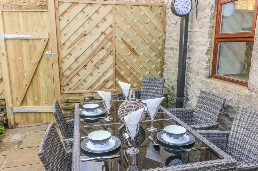 Photo of Patio Balcony in Kelbrook