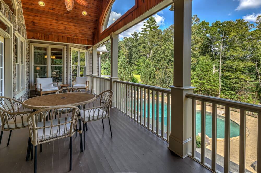 Photo of Patio Balcony in Blue Ridge