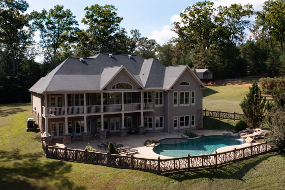 Photo of Outdoor in Blue Ridge