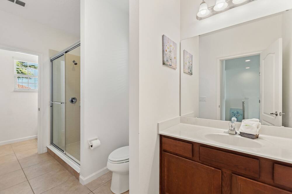 Photo of Bathroom in Sunridge Woods