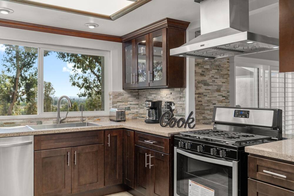 Photo of Kitchen in Montebello