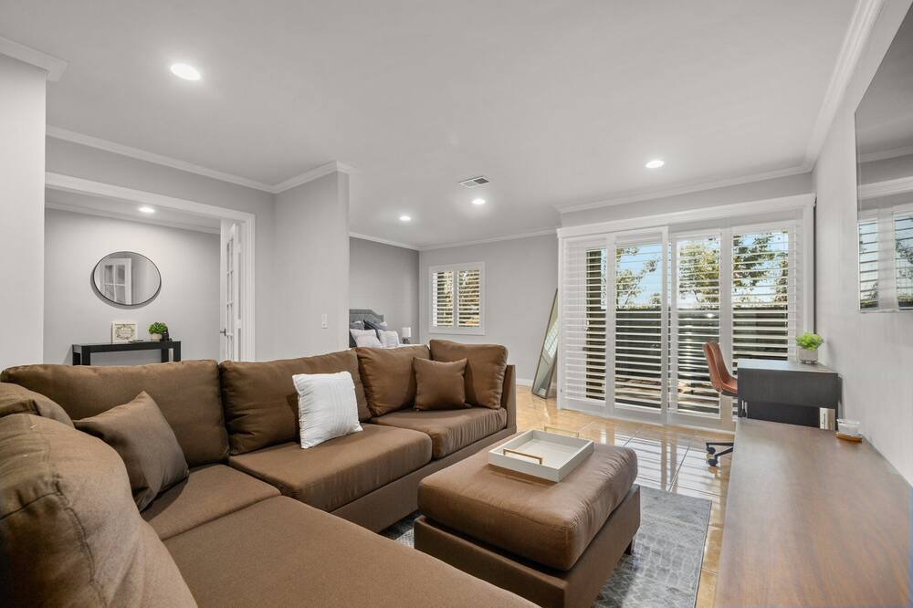 Photo of Livingroom in Montebello