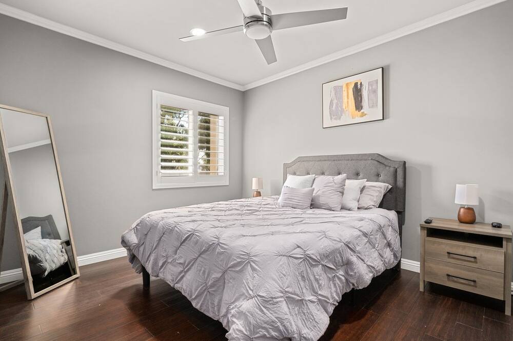 Photo of Bedroom in Montebello