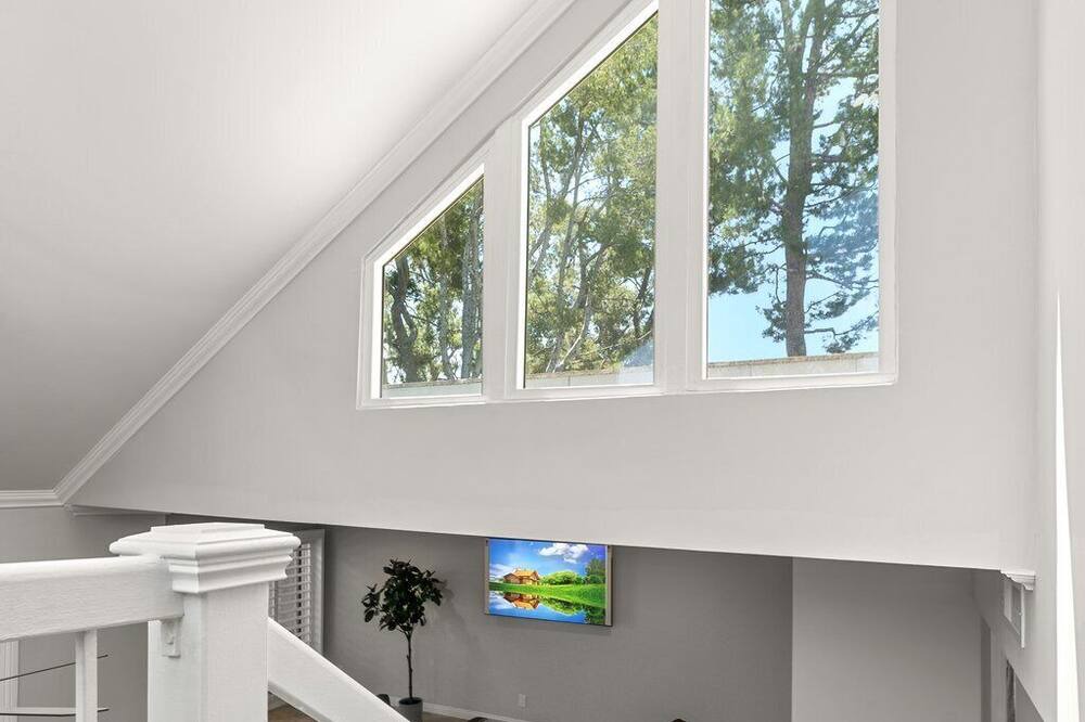 Photo of Bedroom in Montebello
