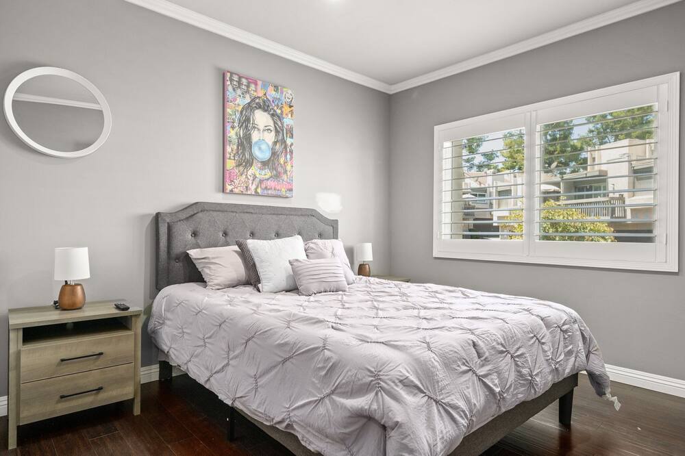 Photo of Bedroom in Montebello