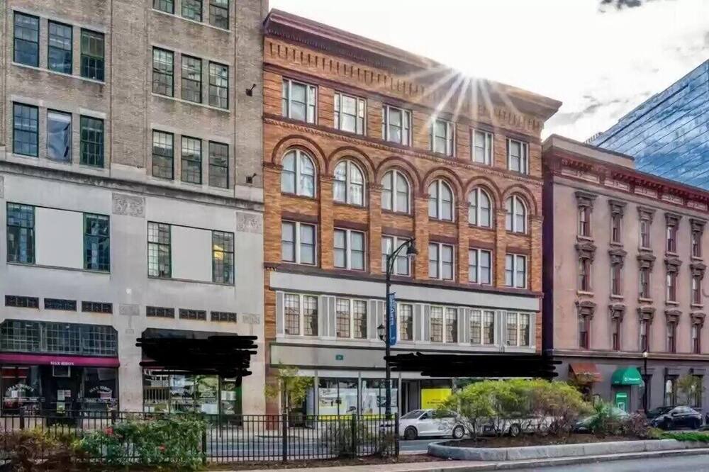 Photo of Outdoor in Downtown Hartford