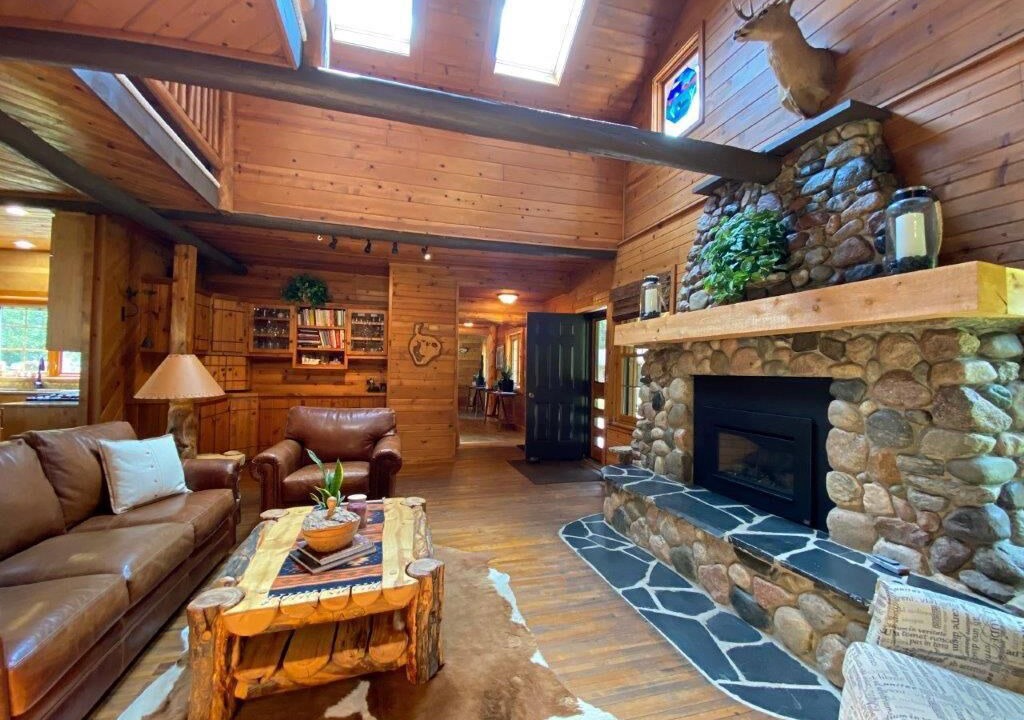 Photo of Livingroom in Wetmore