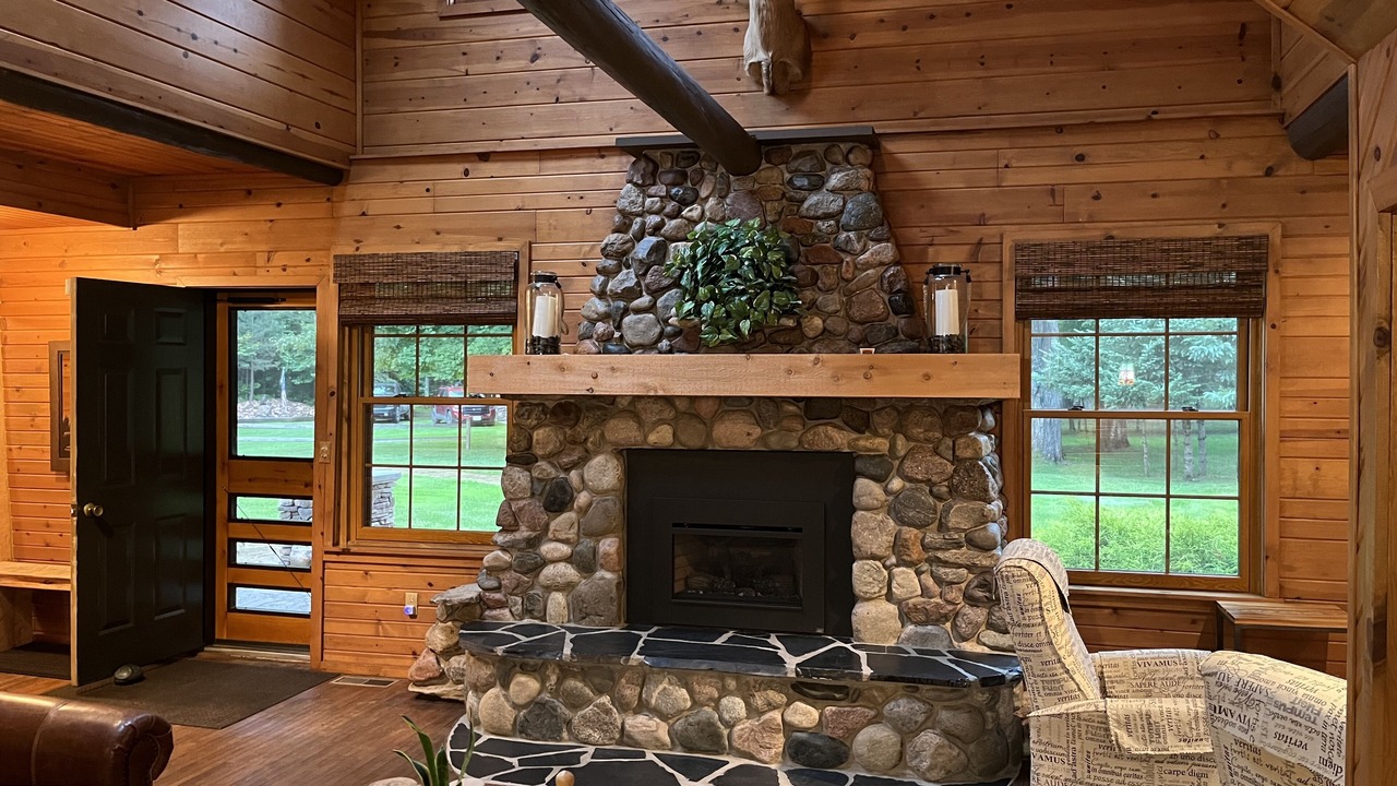 Photo of Livingroom in Wetmore