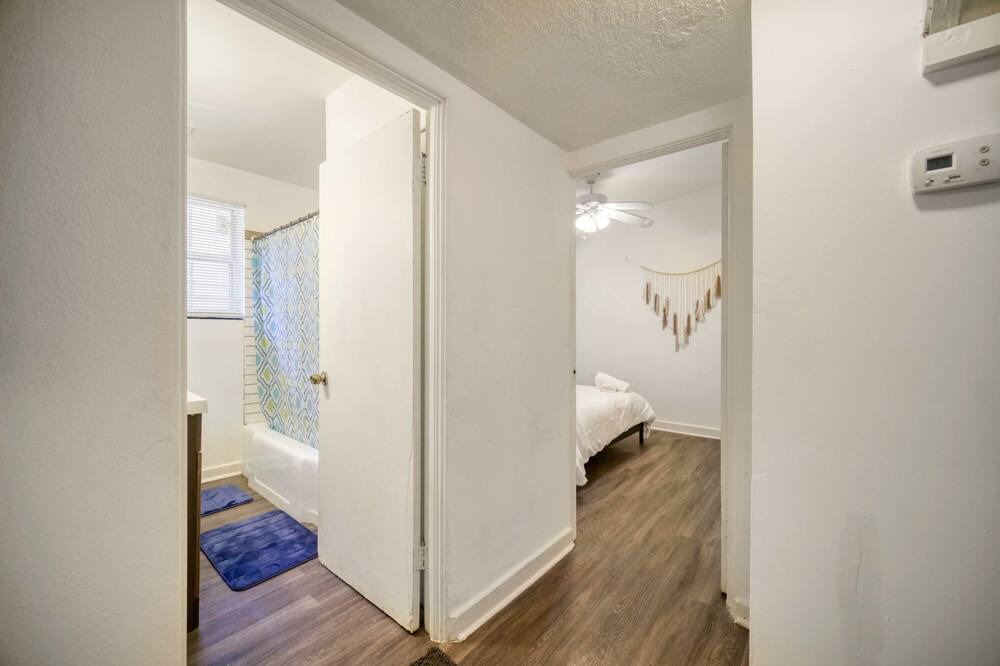 Photo of Bedroom in Murray Hill