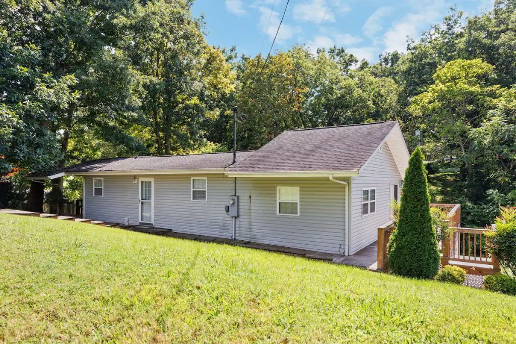 Photo of Outdoor in Johnson City