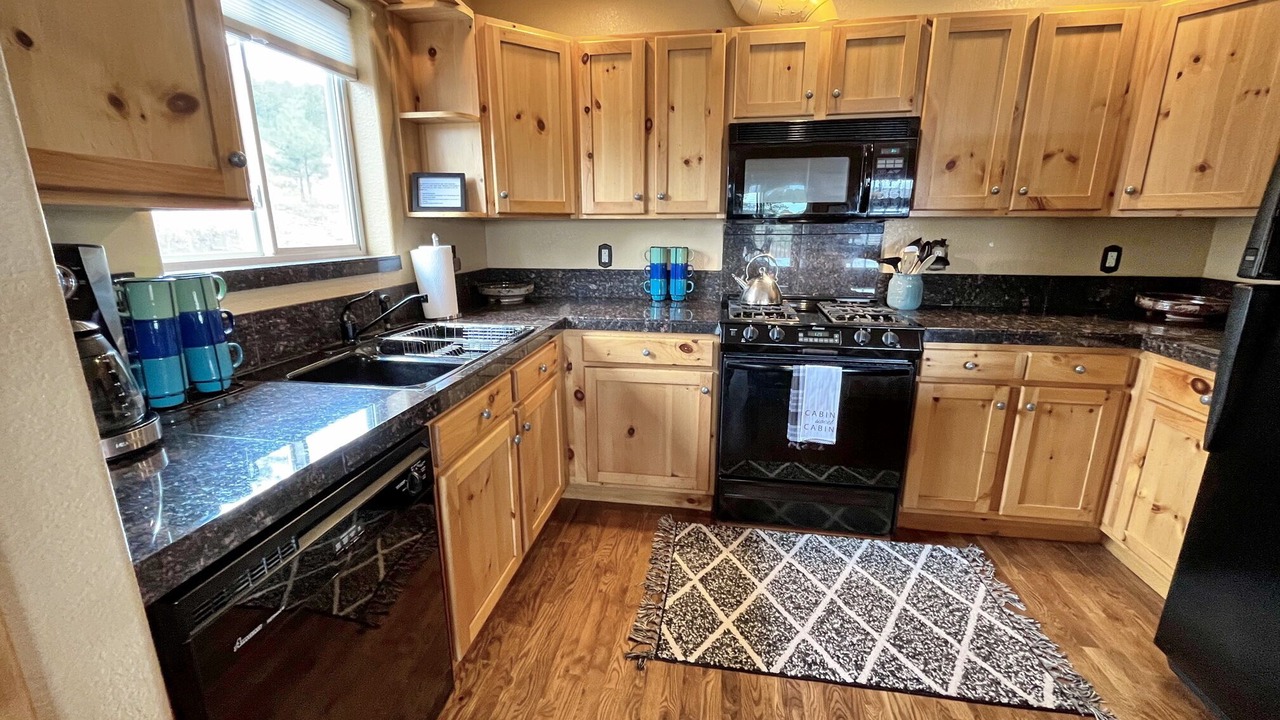 Photo of Kitchen in Drake