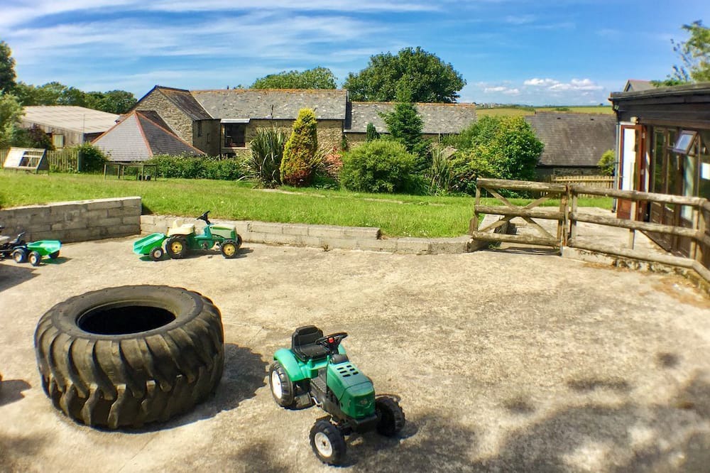 Photo of Outdoor in Pelynt