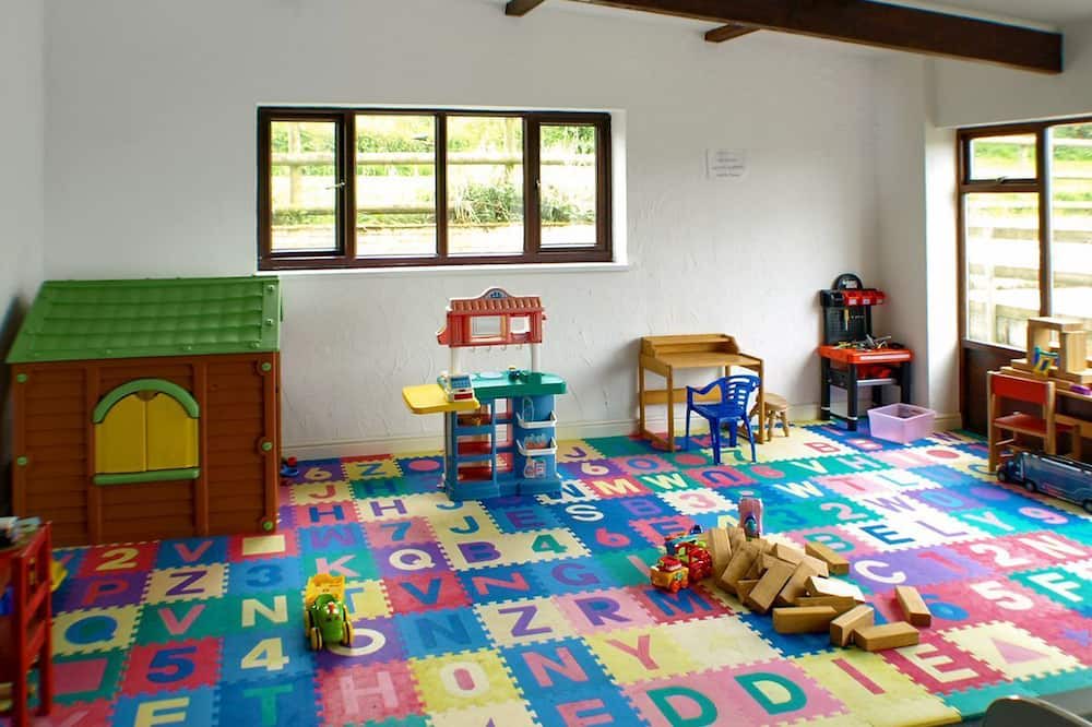 Photo of Others in Pelynt