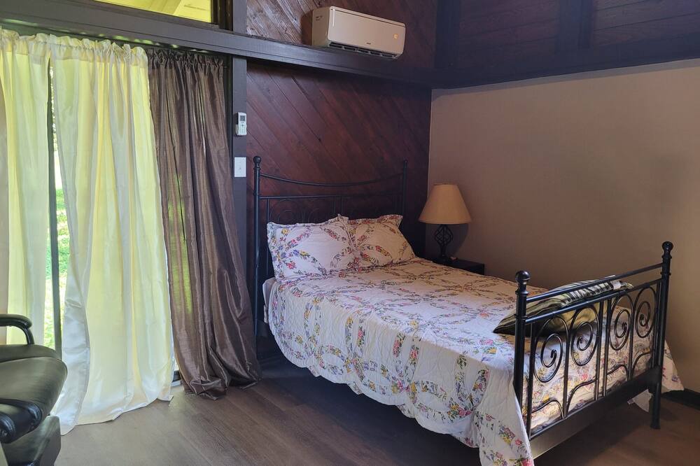 Photo of Bedroom in Bryan