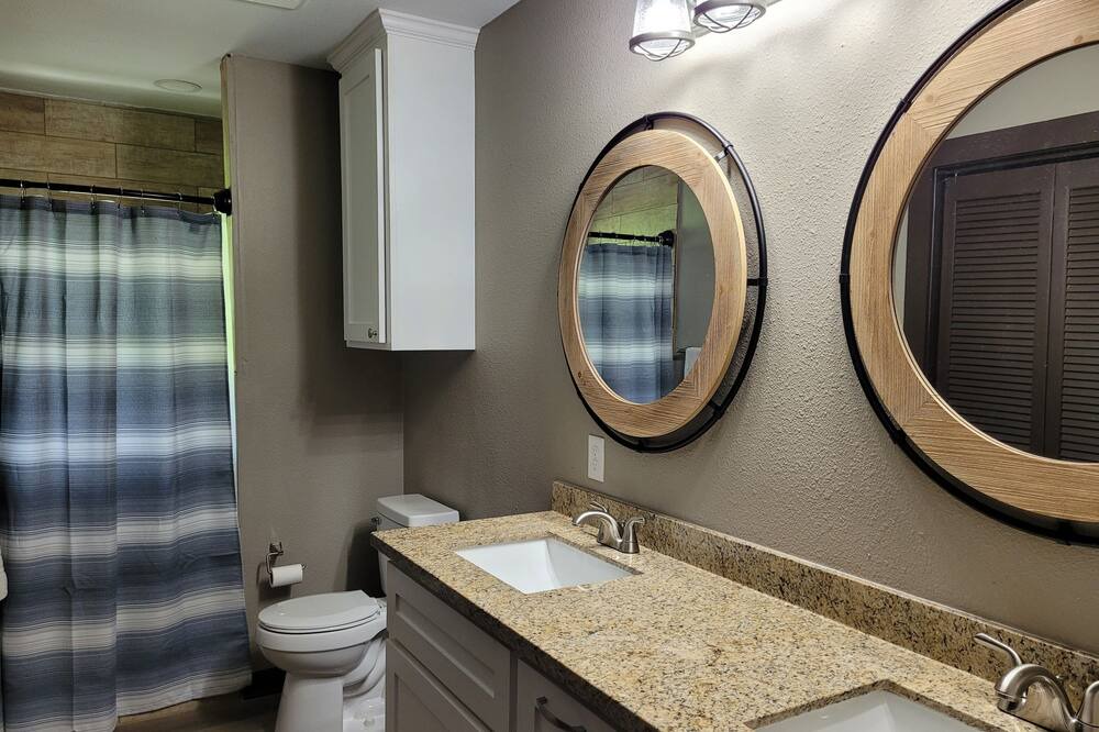 Photo of Bedroom in Bryan