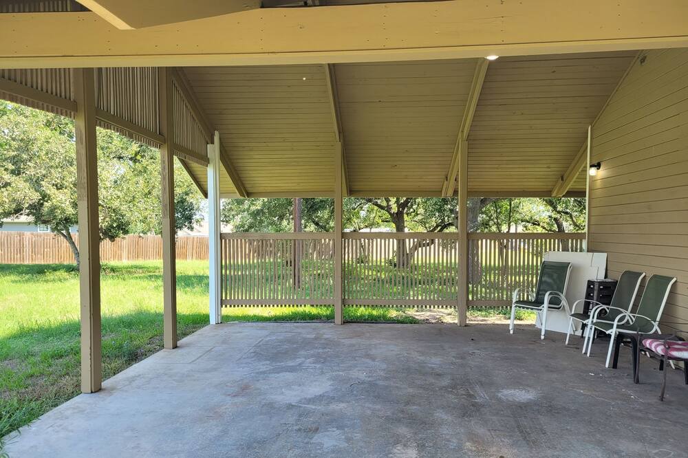 Photo of Outdoor in Bryan
