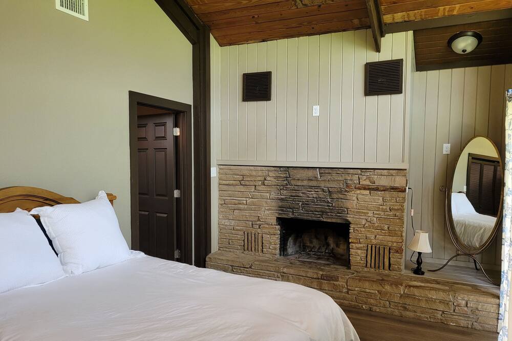 Photo of Bedroom in Bryan