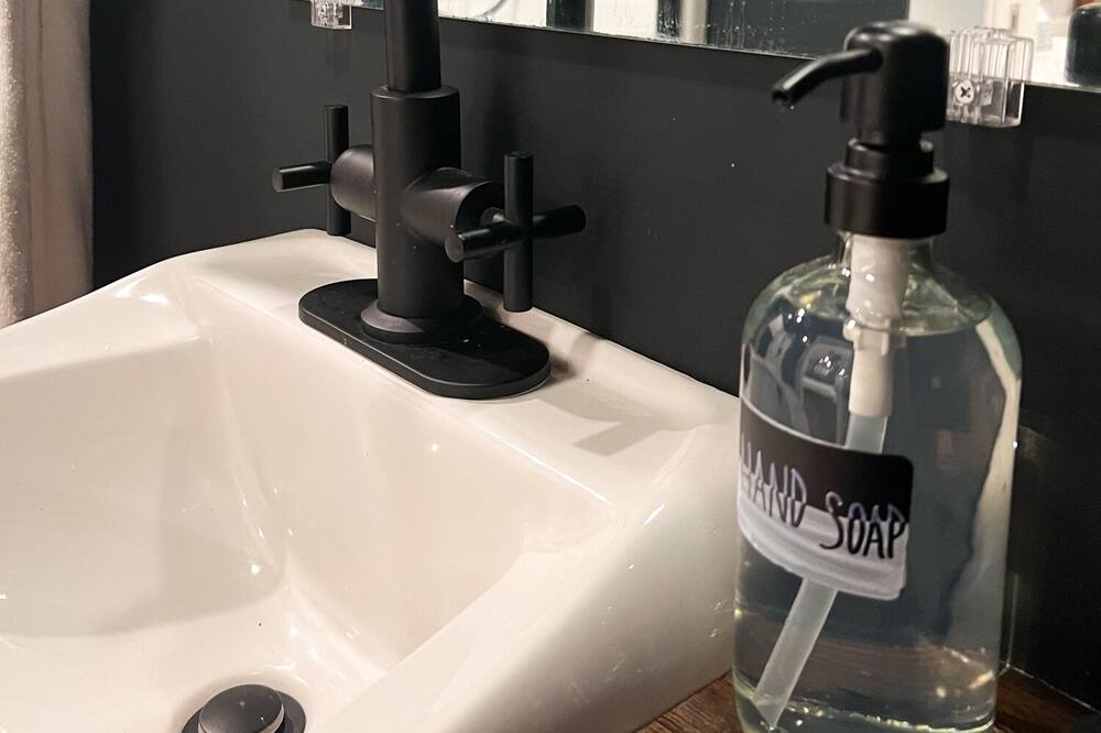 Photo of Bathroom in Thomas