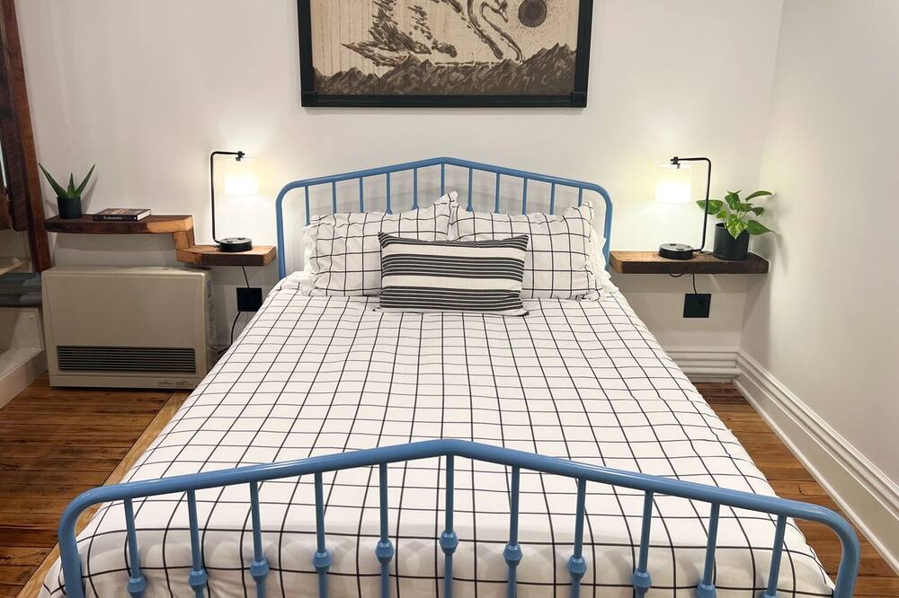 Photo of Bedroom in Thomas
