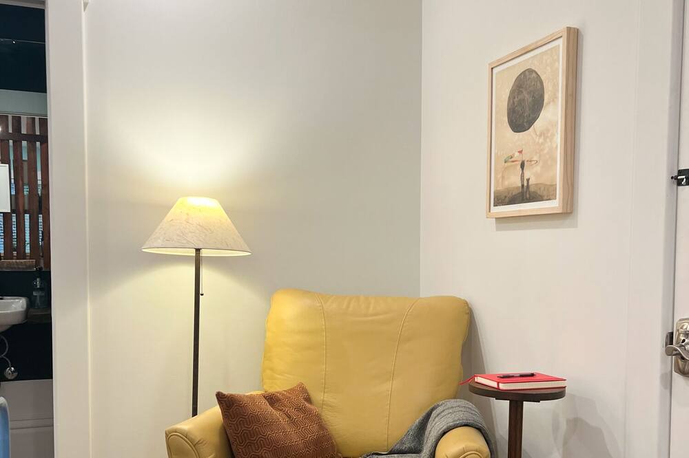 Photo of Livingroom in Thomas
