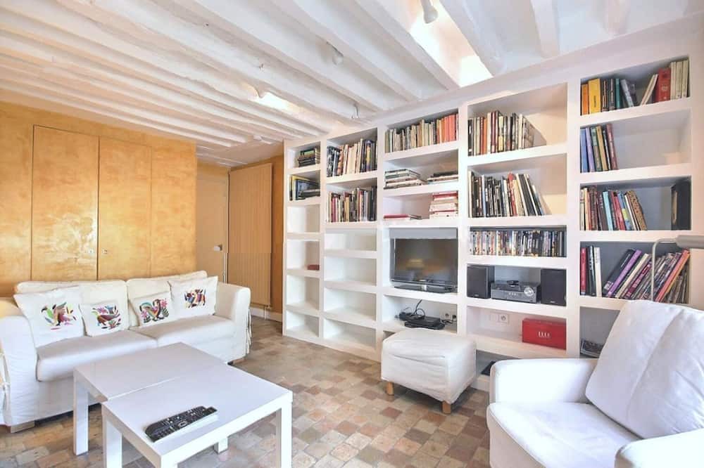 Photo of Livingroom in 6th Arrondissement