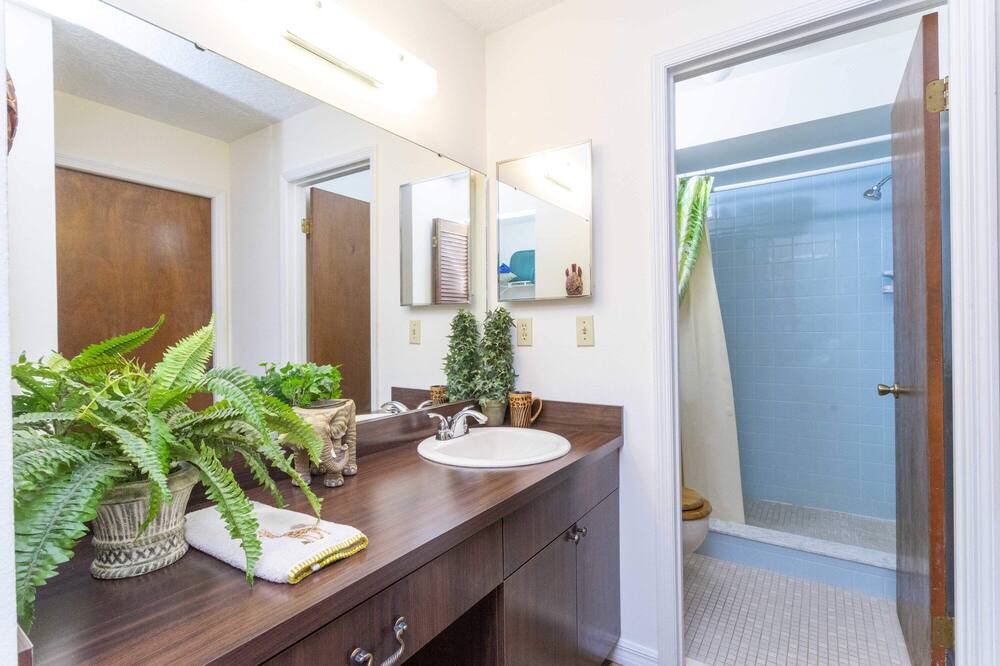 Photo of Bathroom in Poinciana