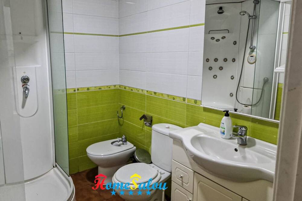 Photo of Bathroom in Reus