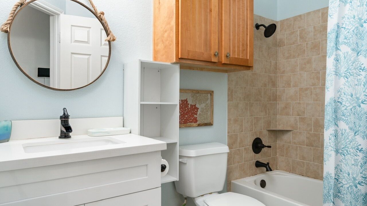 Photo of Bathroom in Crystal Beach