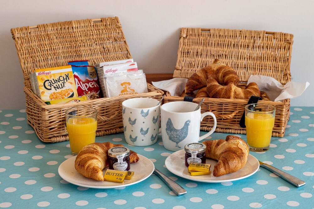 Photo of Others in Tea Green