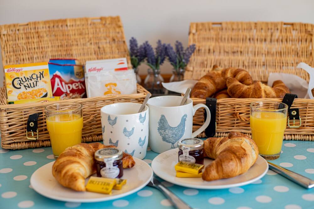 Photo of Others in Tea Green