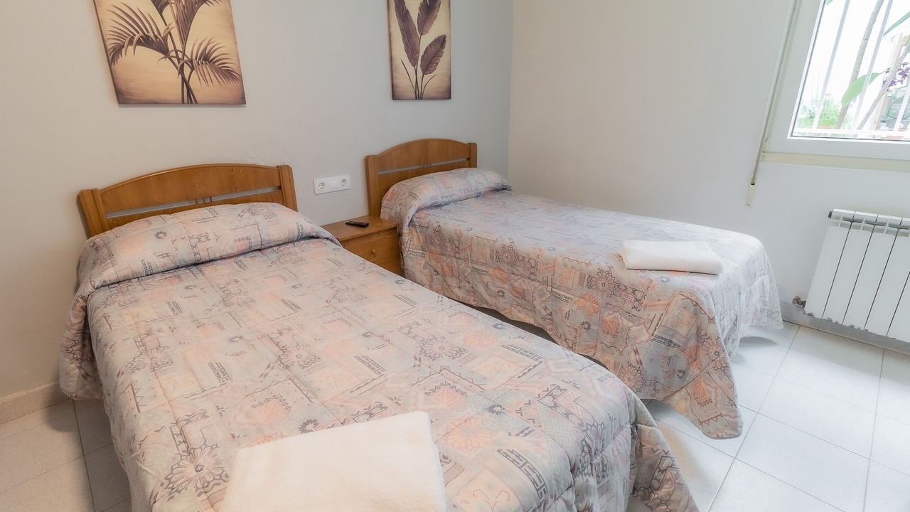 Photo of Bedroom in Villalonquejar