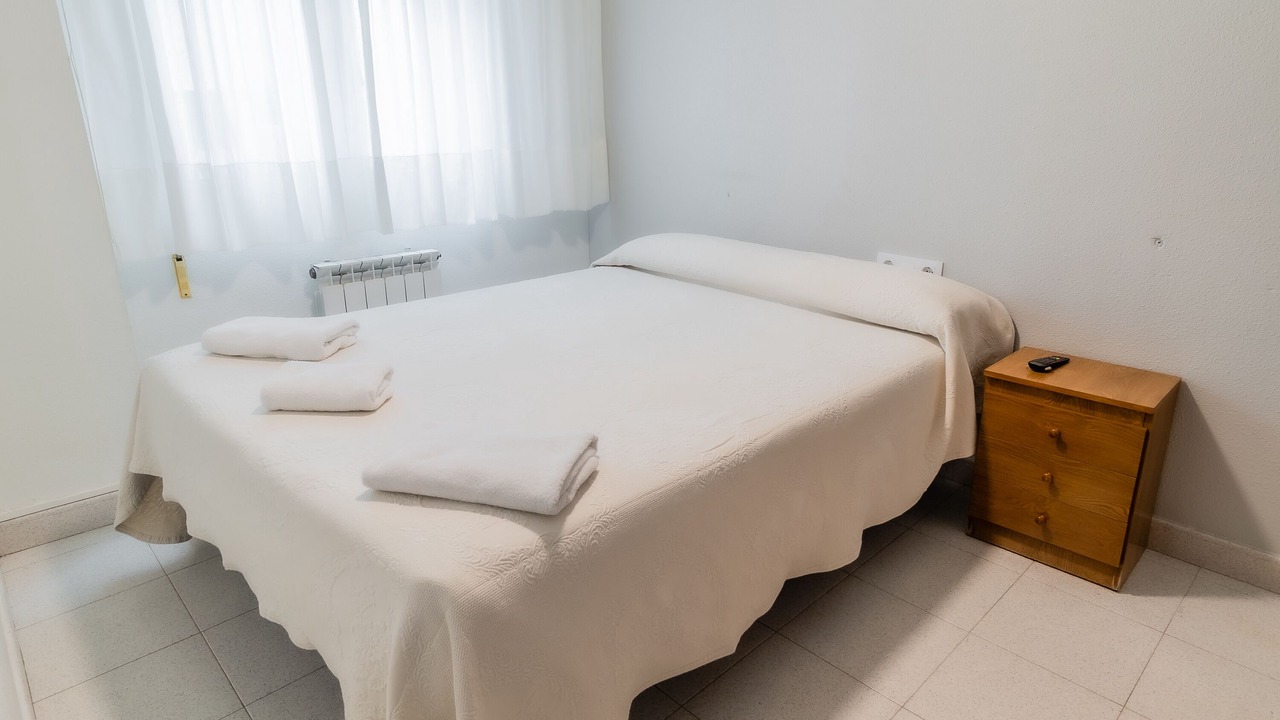 Photo of Bedroom in Villalonquejar