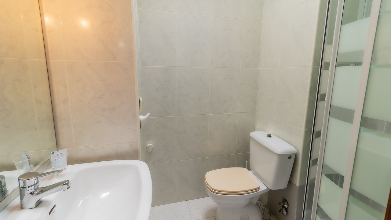 Photo of Bathroom in Villalonquejar