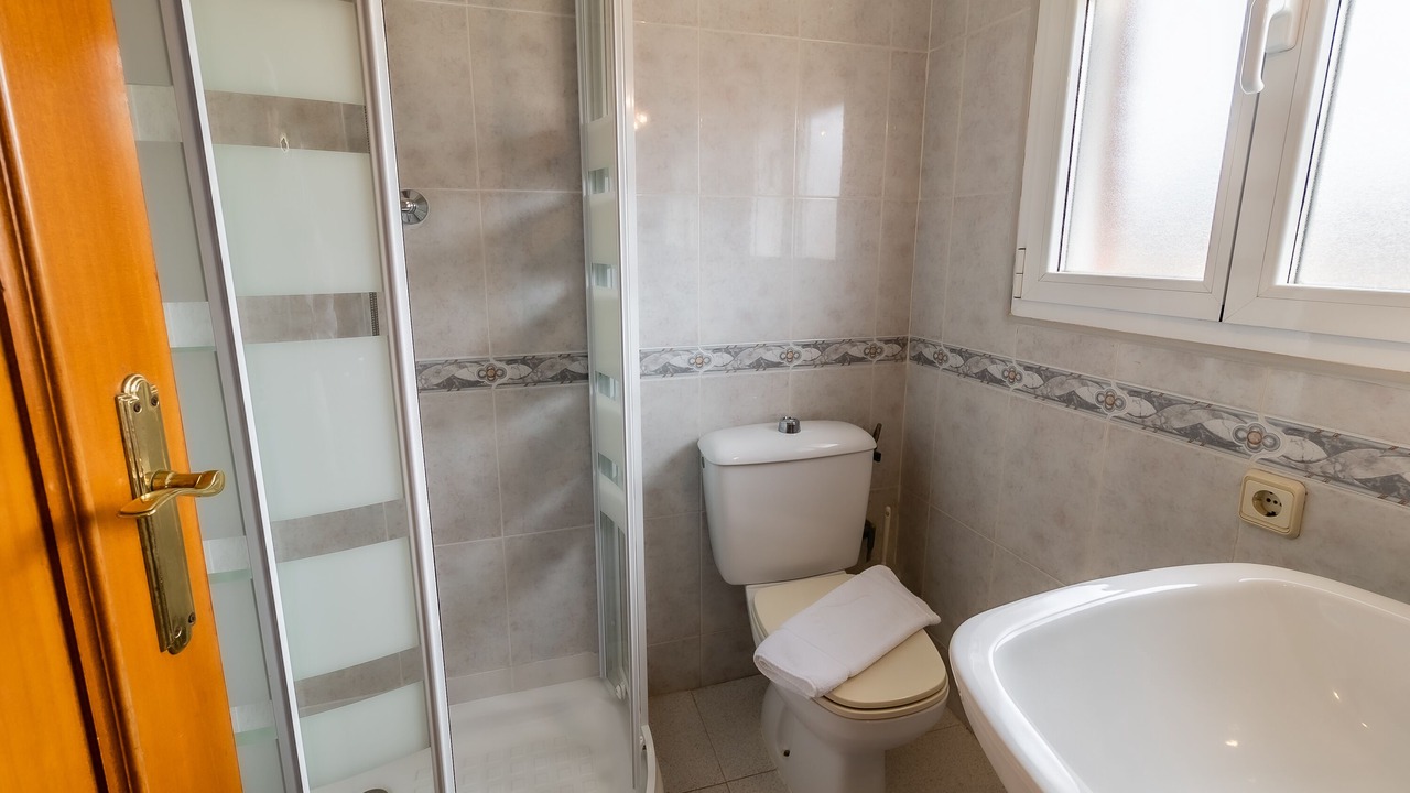 Photo of Bathroom in Villalonquejar