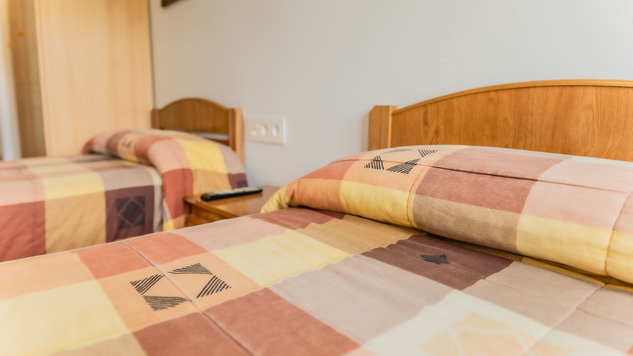 Photo of Bedroom in Villalonquejar