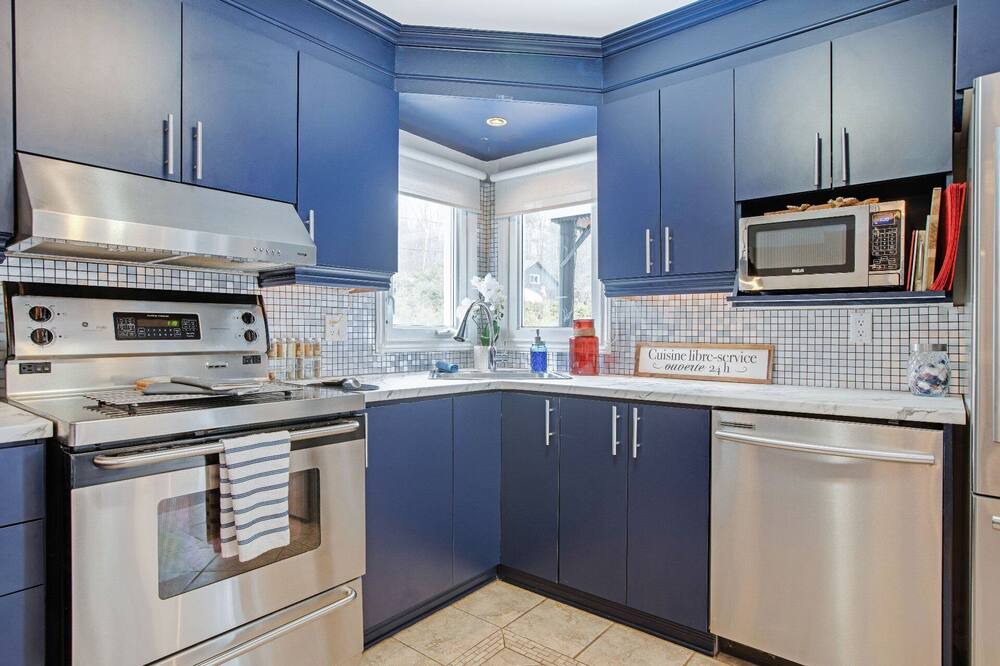 Photo of Kitchen in Val-des-Monts