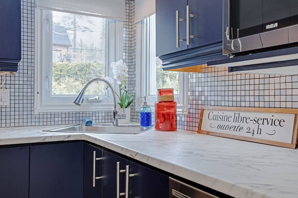 Photo of Kitchen in Val-des-Monts