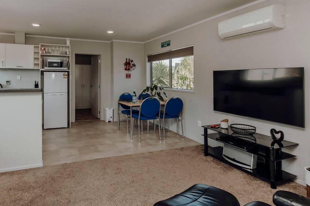 Photo of Others in Oakura