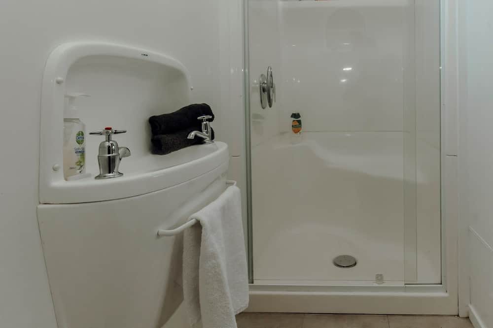 Photo of Bathroom in Oakura