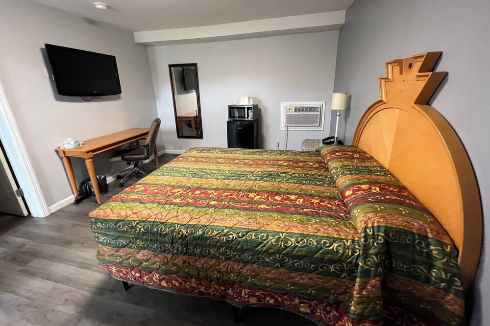 Photo of Bedroom in Bridgman