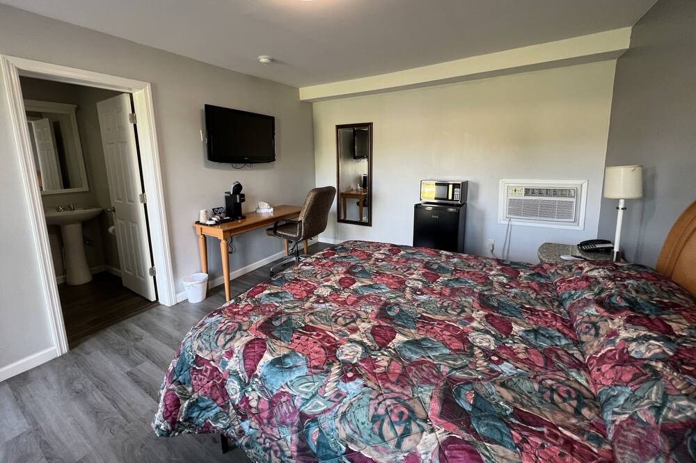 Photo of Bedroom in Bridgman