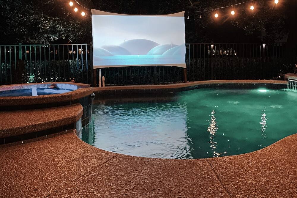 Photo of Outdoor in Metro West