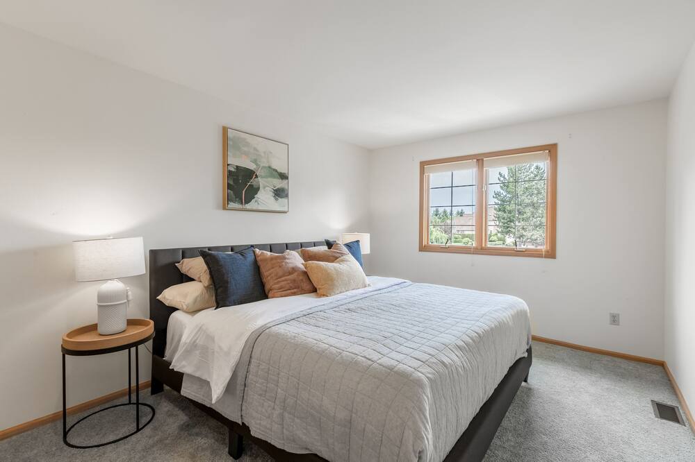 Photo of Bedroom in Overlake