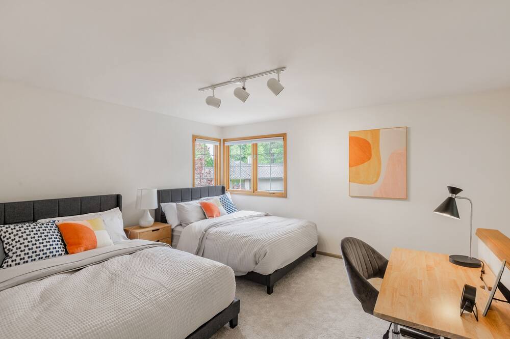 Photo of Bedroom in Overlake