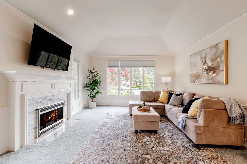 Photo of Livingroom in Overlake