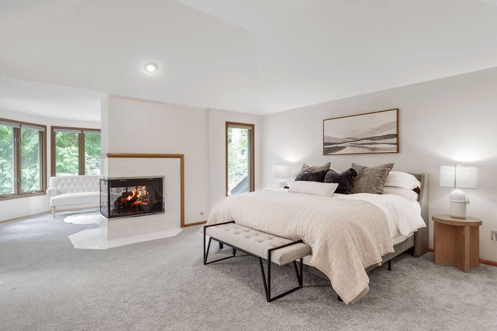 Photo of Bedroom in Overlake