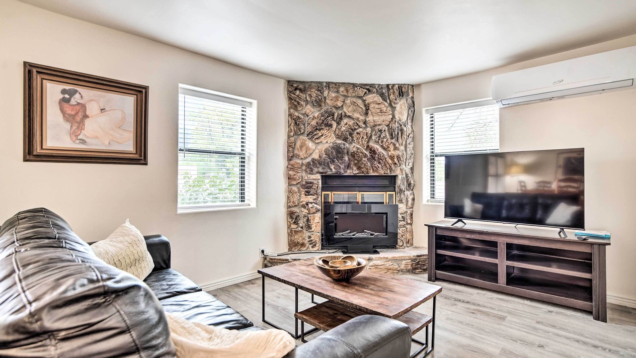 Photo of Livingroom in Alamedan Valley