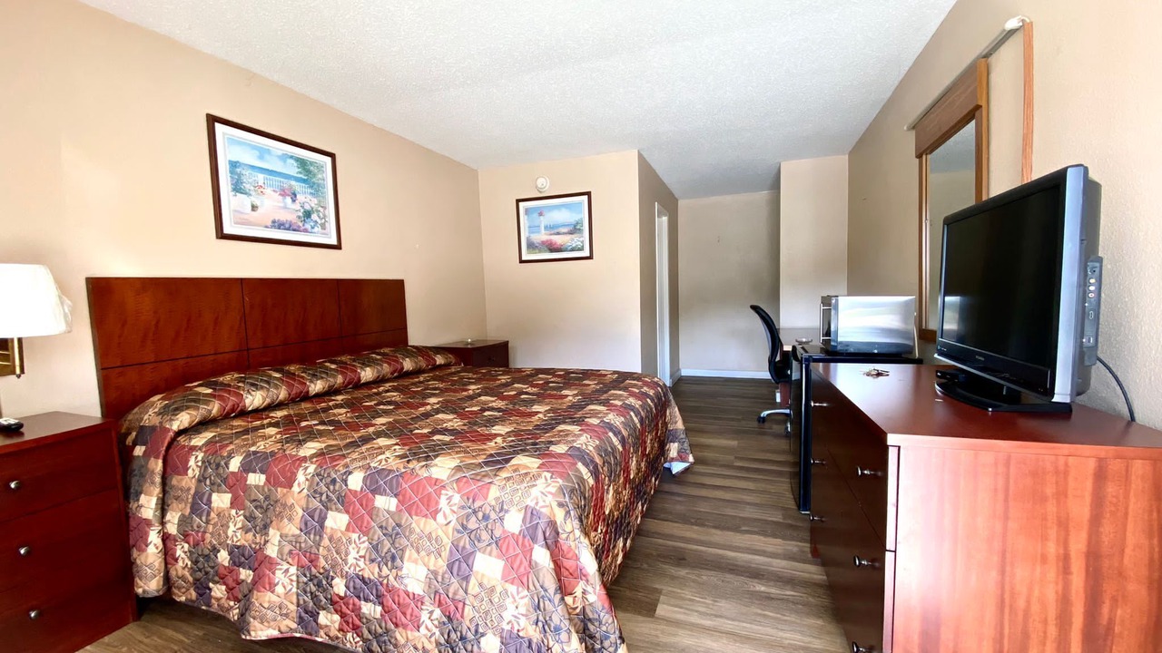 Photo of Bedroom in Sweetwater