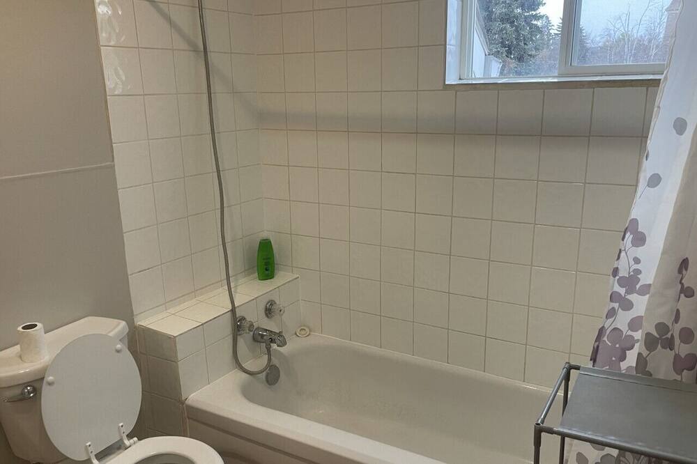Photo of Bathroom in Fort Qu'Appelle