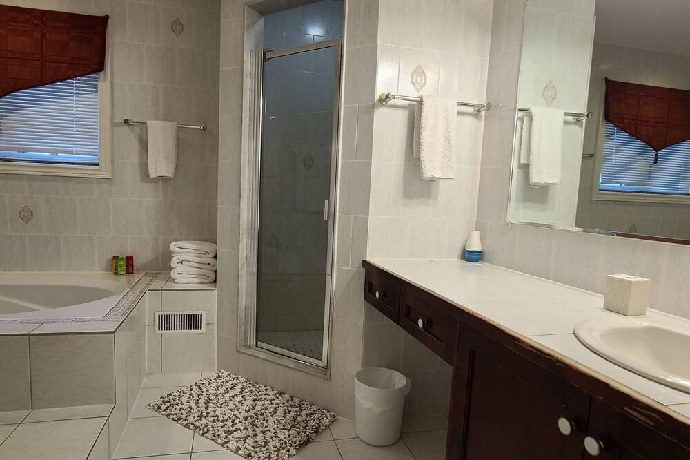 Photo of Bathroom in Hamilton